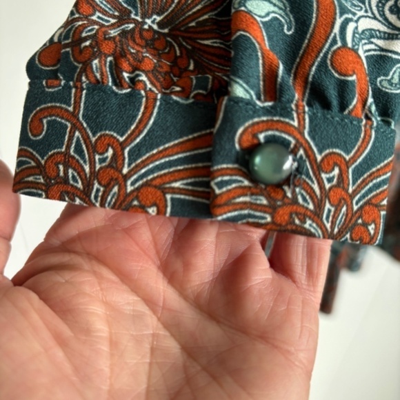 Beautiful 3 Suisses dress key hole front and back pearlized buttons pleated sz M - Picture 10 of 15